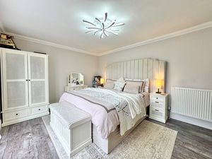 Photo 11- click for photo gallery